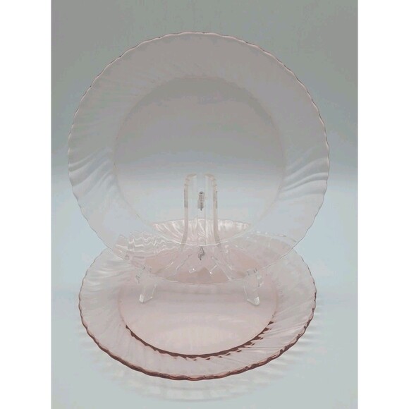 2 Glass 9" Plates Arcoroc Rosaline Pink Swirl Optic France 1980s - Picture 1 of 4